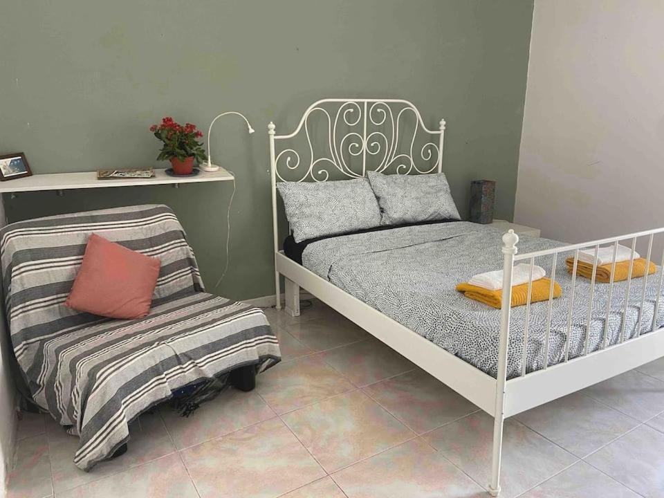 Bnb Medina เนเปิลส์ ภายนอก รูปภาพ