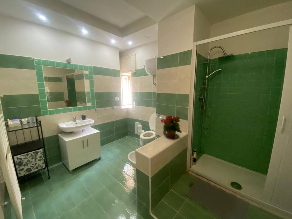 Bnb Medina เนเปิลส์ ภายนอก รูปภาพ